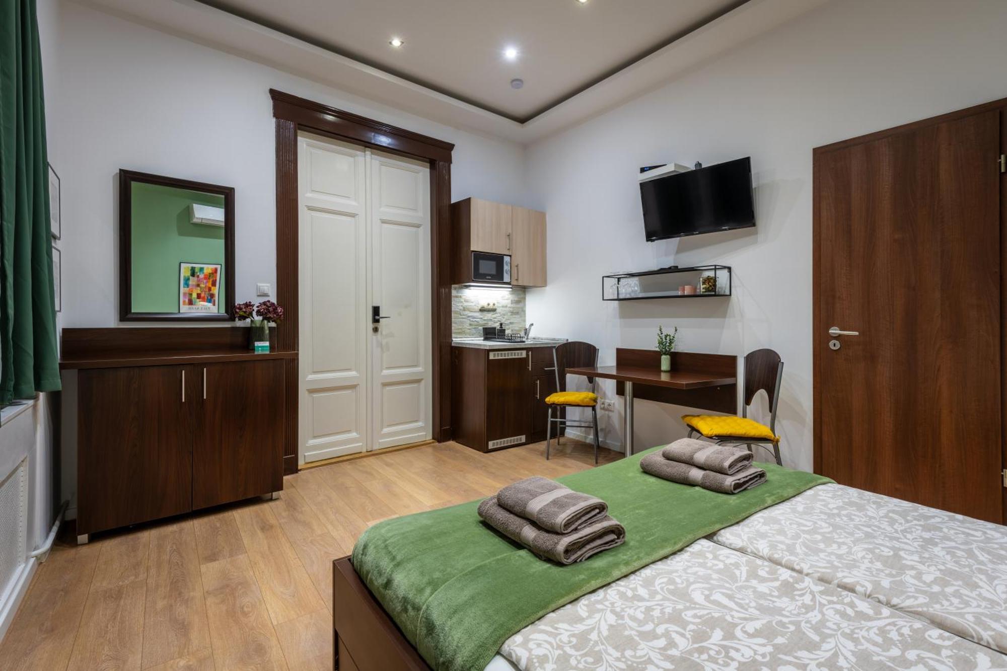Budapest Holidays Apartments ภายนอก รูปภาพ