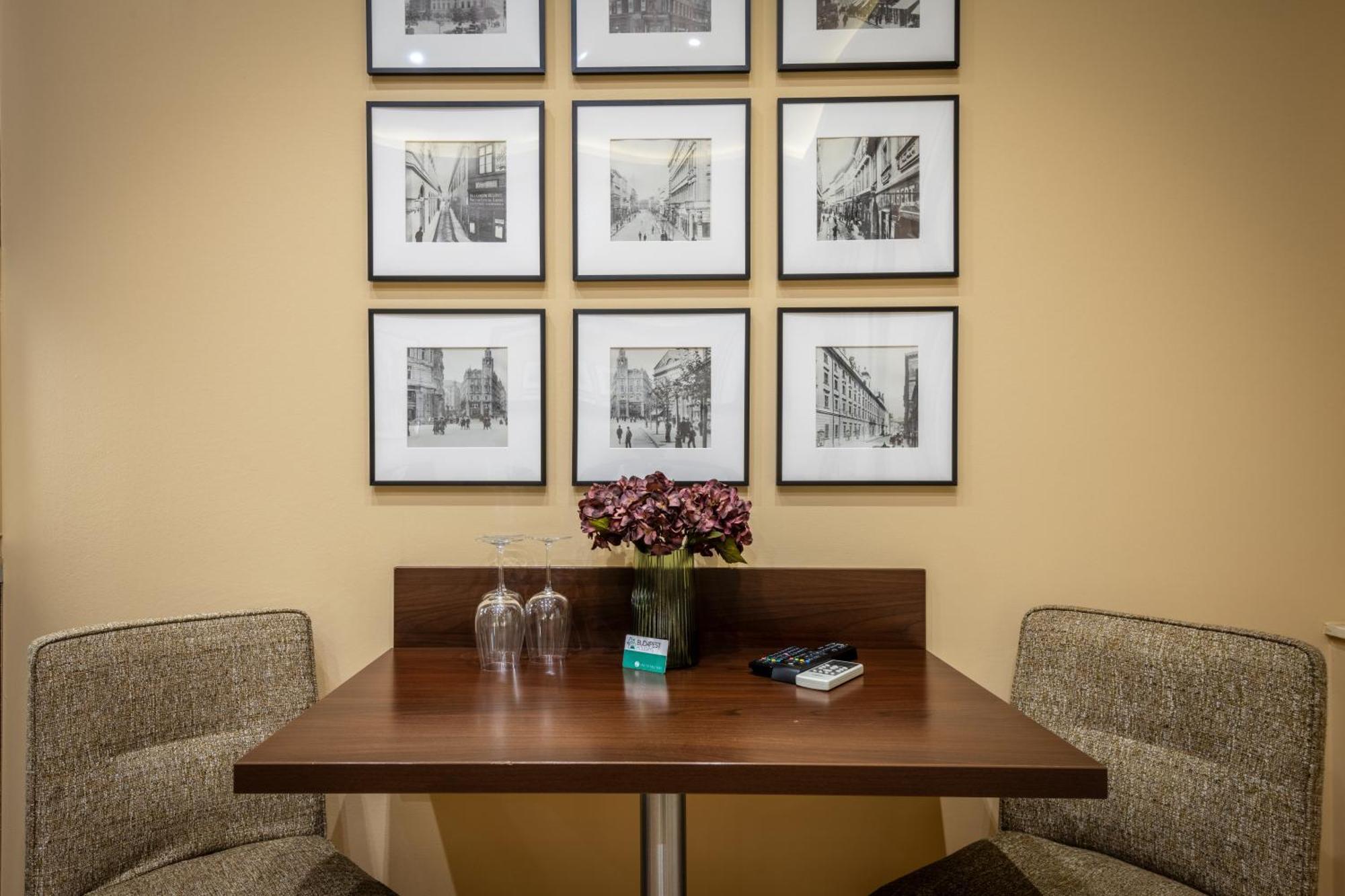 Budapest Holidays Apartments ภายนอก รูปภาพ