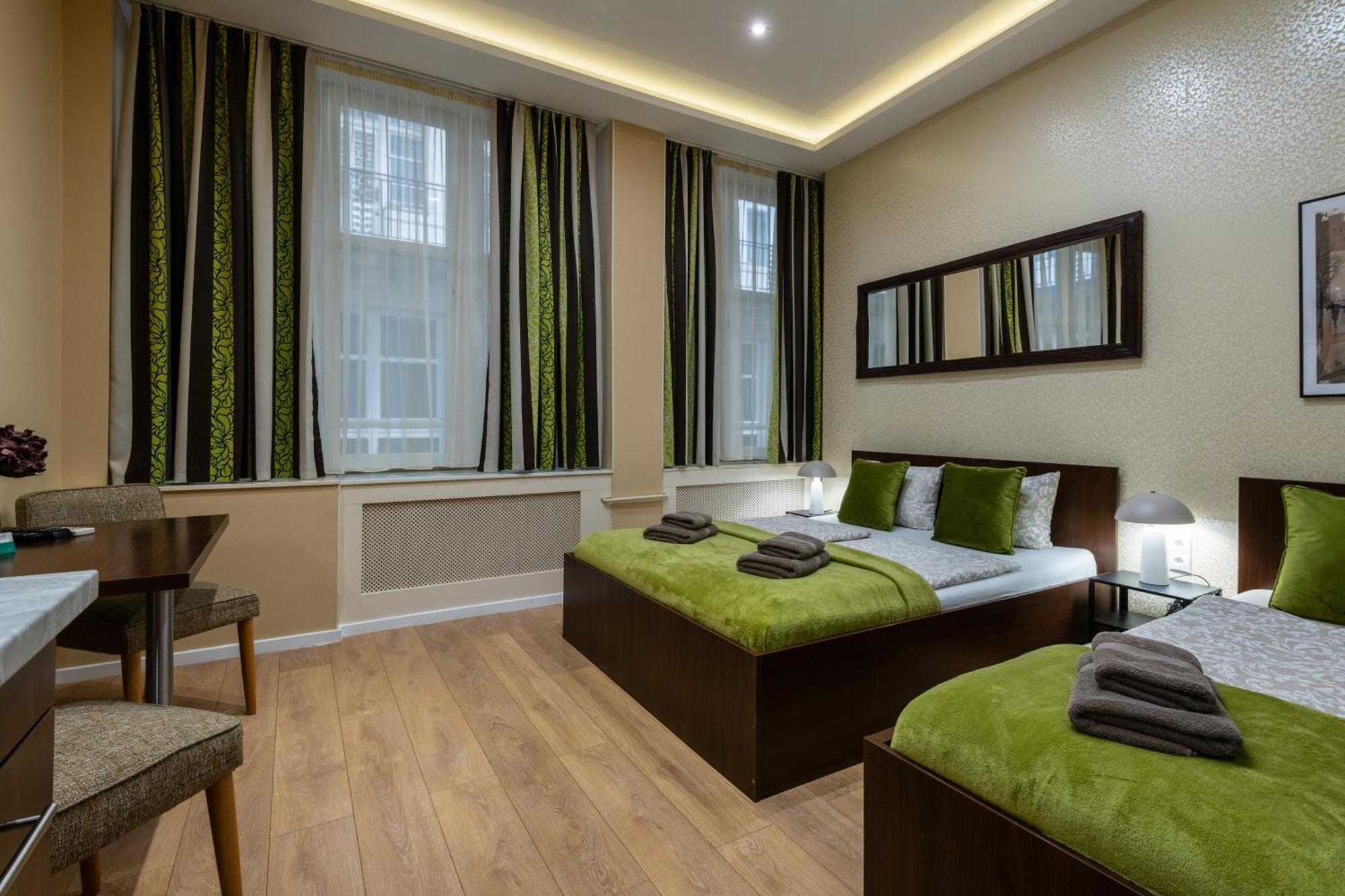 Budapest Holidays Apartments ภายนอก รูปภาพ