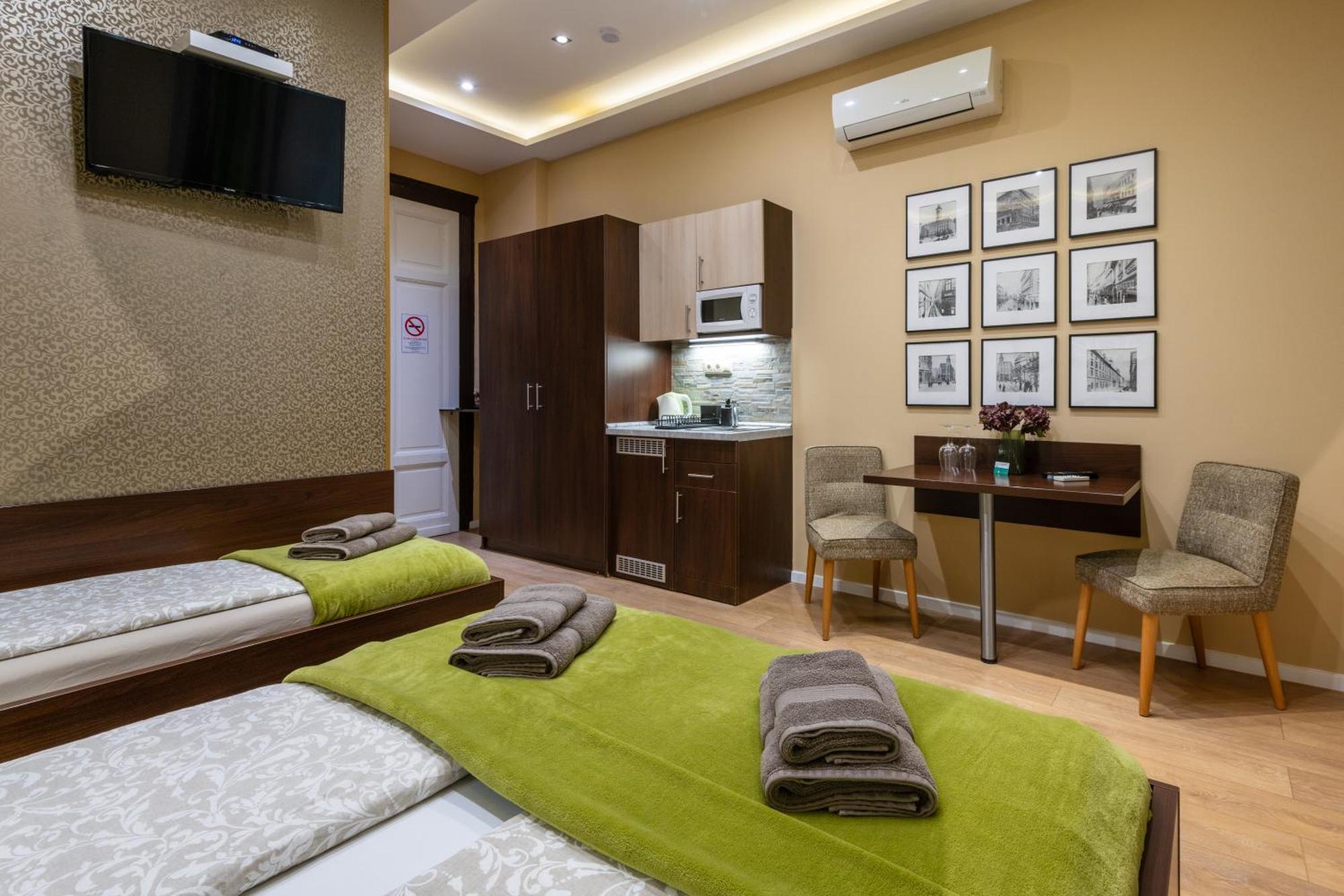 Budapest Holidays Apartments ภายนอก รูปภาพ