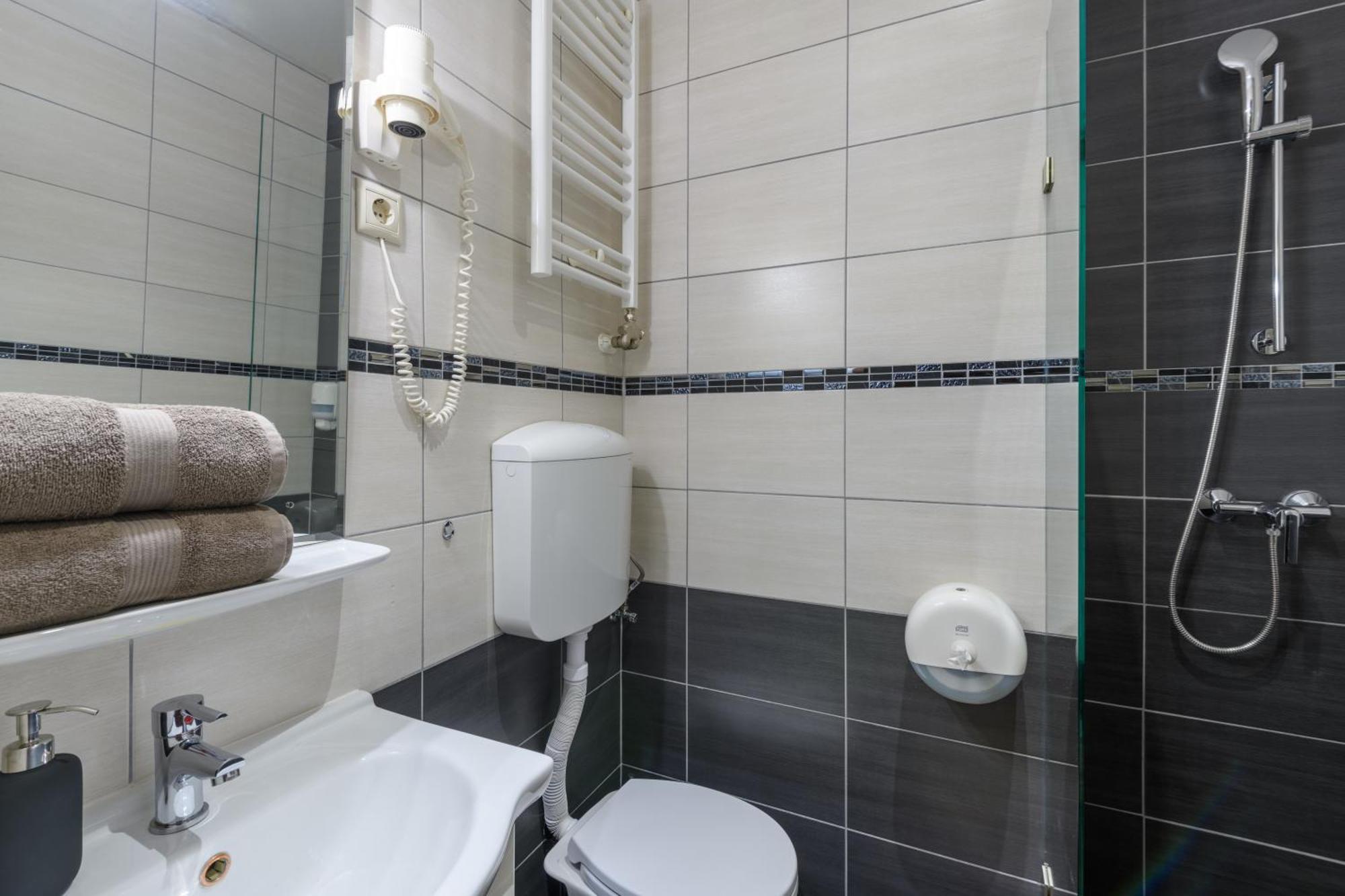 Budapest Holidays Apartments ภายนอก รูปภาพ